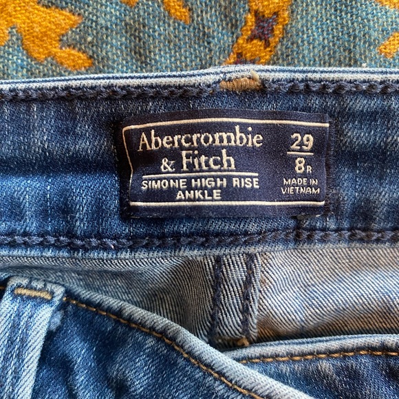 Abercrombie & Fitch Simone high rise distressed jeans size 29/8R 🌻 - Picture 9 of 10